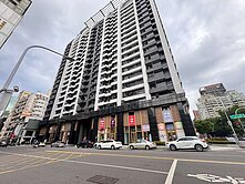 六合夜市美麗島1+1房車位