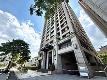 ♦️南區宏都雙子星｜大三房平車｜近大慶雙鐵共構愛買
