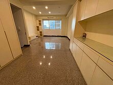 中壢區/青埔高鐵/青埔國中旁店面式別墅兼住家