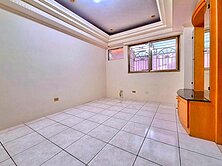 藝文雙衛浴二房車 蛋黃區