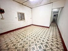 龍龍潭區中豐路旁低總價透天