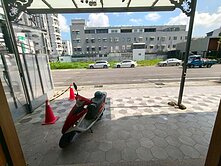 興美六路店住