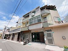 專簽。東區裕農路。現代3套房透天