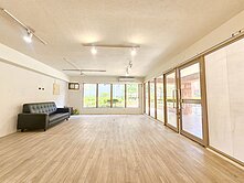 光華商圈~稀有角間面寬店面+平面車位