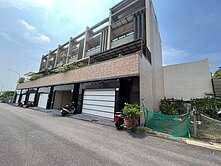 小港後花園超大地坪電梯併排雙車墅