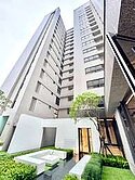 鳳山雙捷運站太普風光