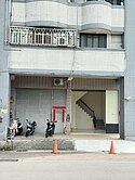 東區 l 20米路腳尖三樓挑高樓店*壯壯-尹瞳*