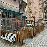 楊梅幼獅比佛利一樓店住~最佳金雞母