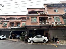 武陵高中國際路旁雙拼透天廠房