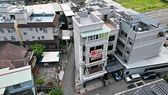 岡山｜87期重劃區｜河堤公園有電梯的雙車別墅透天