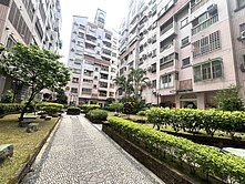 東方吉利美四房休旅車位下樓到松竹國小