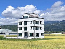 礁溪市區旁百坪大氣電梯農舍☆