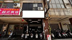 七賢二路上近中華三路商業區一樓金店面