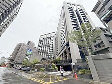 楠梓德賢商圈高樓層兩房平移車位景觀宅