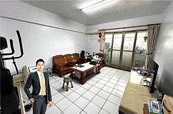 小港市區室內28坪大空間三房稀有釋出-房仲小薛
