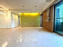 麗池高苑高樓景觀電梯兩房，可以遠眺淡江大橋美景