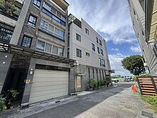 楠梓土庫｜天下第一國稀有邊間前後雙車墅