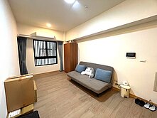 信義國小輕屋齡兩房車位竟然不用800萬