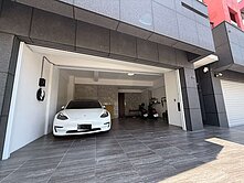 東區連建輕齡大面寬電梯併排雙車墅