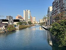三鳳中街英雄世家幸福家幸福川溫馨套房