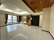 五股綠地堡頂樓大四房