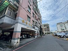 礁溪車站旁低總價溫泉套房~台灣房屋婕如~小豬