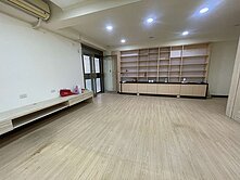 大業商圈一樓~住家/辦公~小庭院