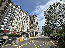 麗池花園廣場｜四房雙拼格局|附平面車位