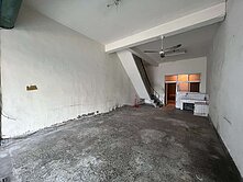 大里~美群國小金雞母店面