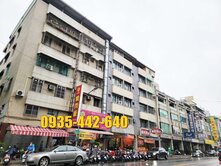 文藻鼎中大樂商圈皇家學院【電梯】收租店面