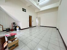 烏日近台中高鐵站︱三鐵共構臨路透天