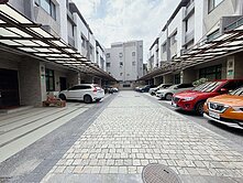 副都心。輕齡孝親。並排雙車墅