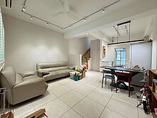 近宜蘭轉運站輕屋齡大面寬透天