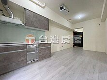 屋主急售出價就談~松丹達麗二房+充電平面車位
