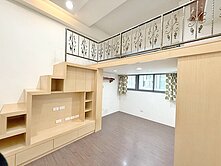 七張西華館挑高裝潢美屋