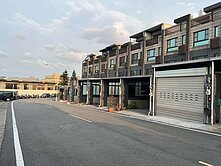 新豐明星科技大學周邊透天+前院雙車位 屋齡13年