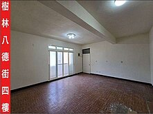 ►樹林八德街四樓~近未來捷運站LG15◄中信小馬