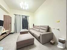 縣政中心旁輕屋齡2房平車華廈