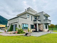 花蓮近郊優雅靜美合法農舍