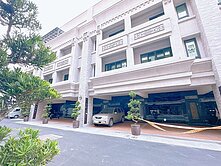 梓官市中心。皇家好美3期。全新。大面寛。併排雙車墅