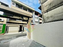 東勢全新車庫別墅