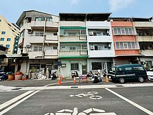 【高雄火車站首排】投資價★面寬約5.5米透天