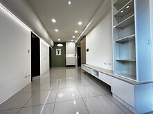 專任富宇峰景朝南三房平車附裝潢