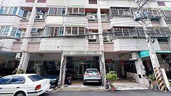 |獨家|臨10米活路|建坪破百|樹孝商圈|車庫透天