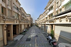 崇蘭國小面寬輕屋齡雙車別墅