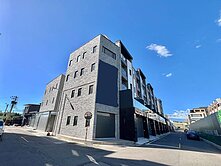 潭子麗康弘文C1戶/全新角店經典臨路電梯透店