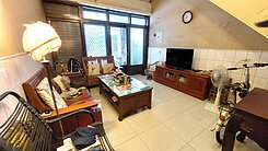 R3捷運站出口漢民路8米街騎樓透天店住