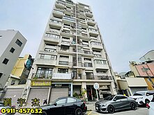 宇杰《正豐原市中心華廈【走路認真買東西都有】》