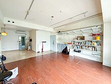 買房找露西★北平昌平商圈面兒童公園大四房平車捷運宅