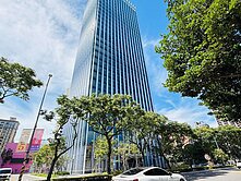福樺~中央公園春商辦大樓~誠售~價可議